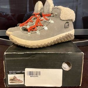 Sorel Out and About Waterproof Snowboots - Grey, Size 2